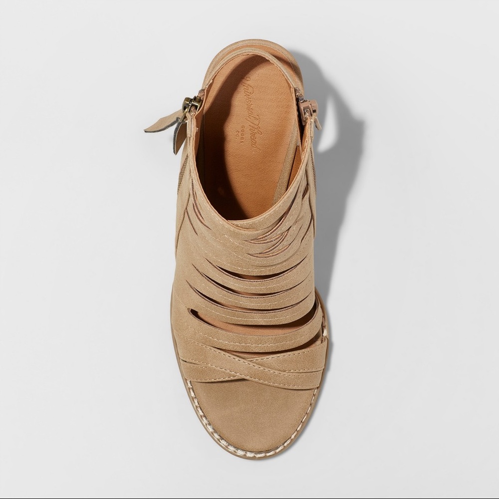 Universal Thread Taupe Braided Boho Block Heel NWT - Picture 3 of 3